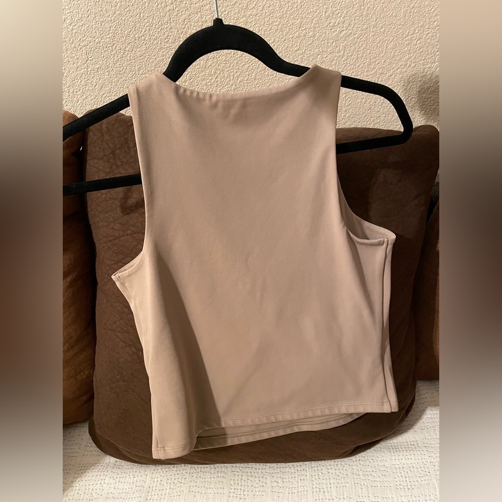 Express Body Contour top - Picture 2 of 3